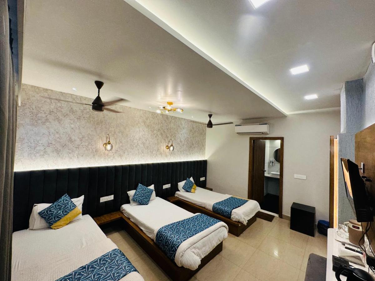 Hotel Deva Inn Varanasi Exterior foto