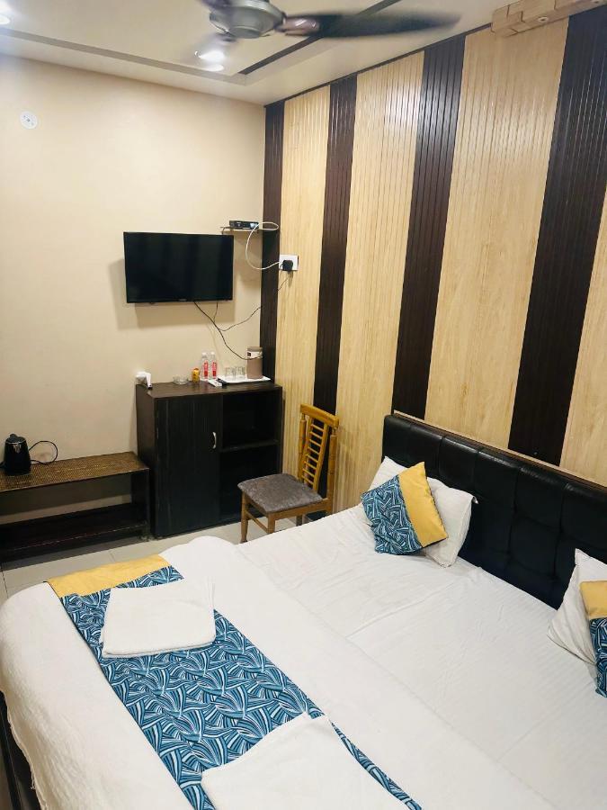 Hotel Deva Inn Varanasi Exterior foto