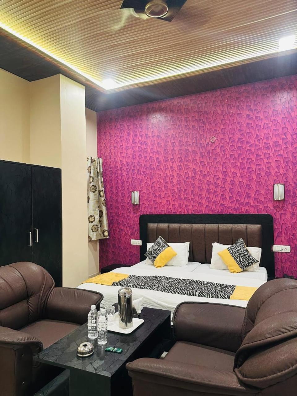 Hotel Deva Inn Varanasi Exterior foto